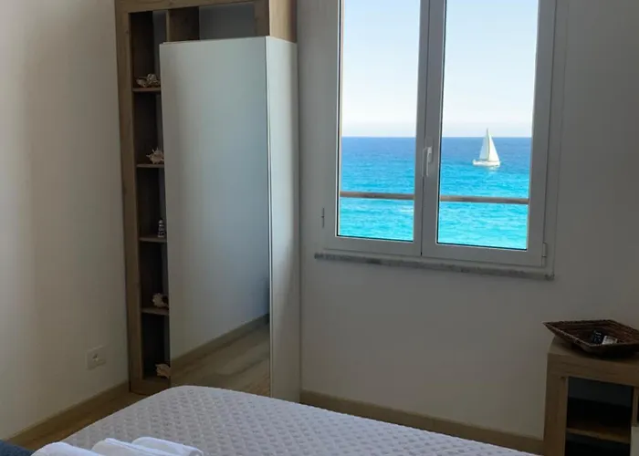 Affacciati Al Mare * 피날레리구레