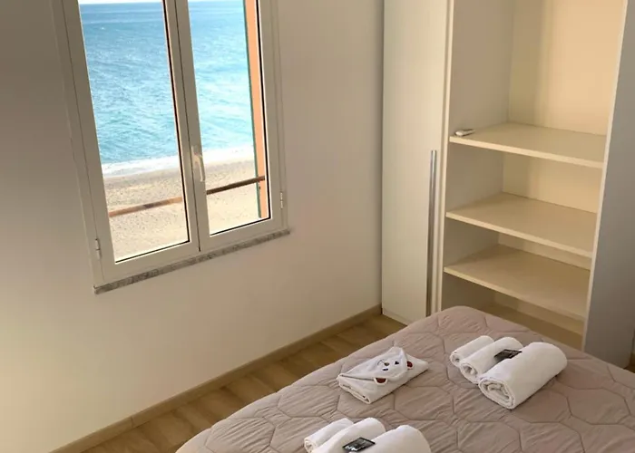 Affacciati Al Mare *