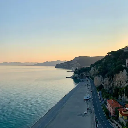 Affacciati Al Mare Διαμέρισμα Finale Ligure