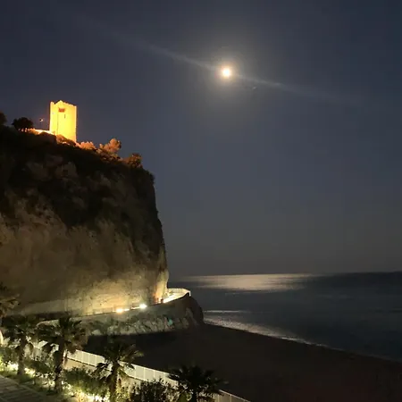 Affacciati Al Mare *